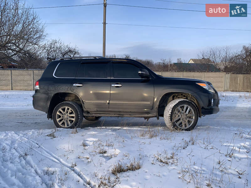 Lexus LX 2014