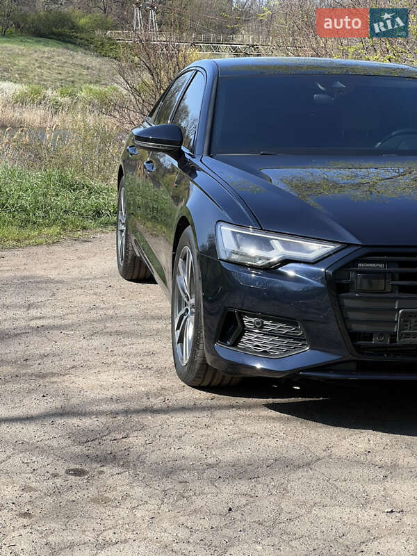 Audi-4
