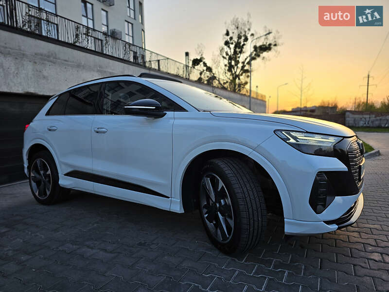 Audi Q4 e-tron 2023