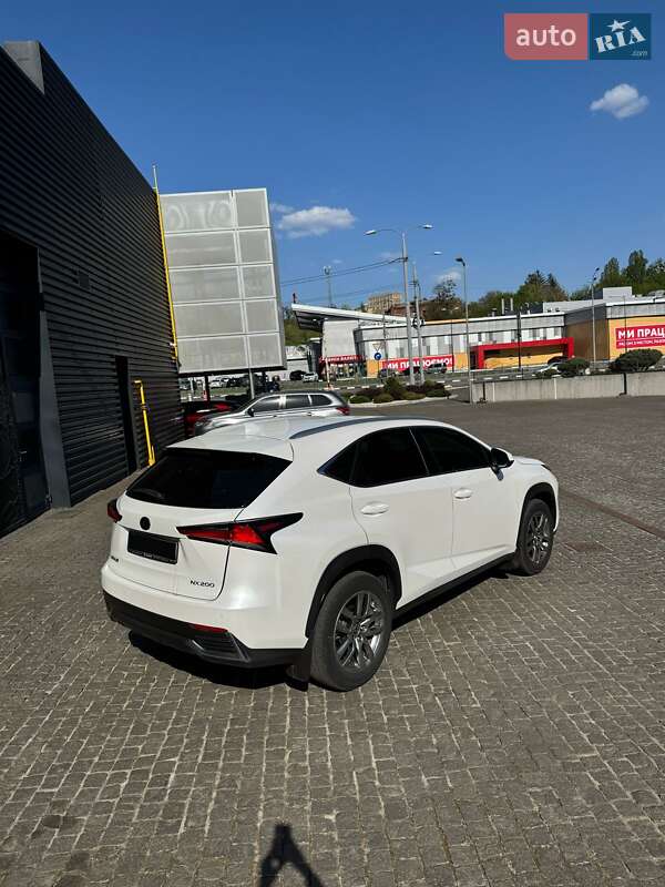 Lexus NX 2019