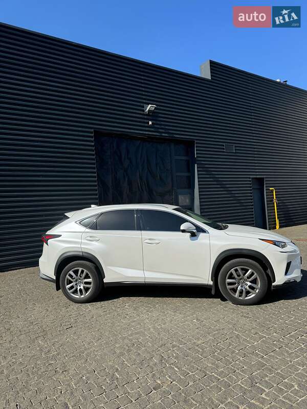 Lexus NX 2019