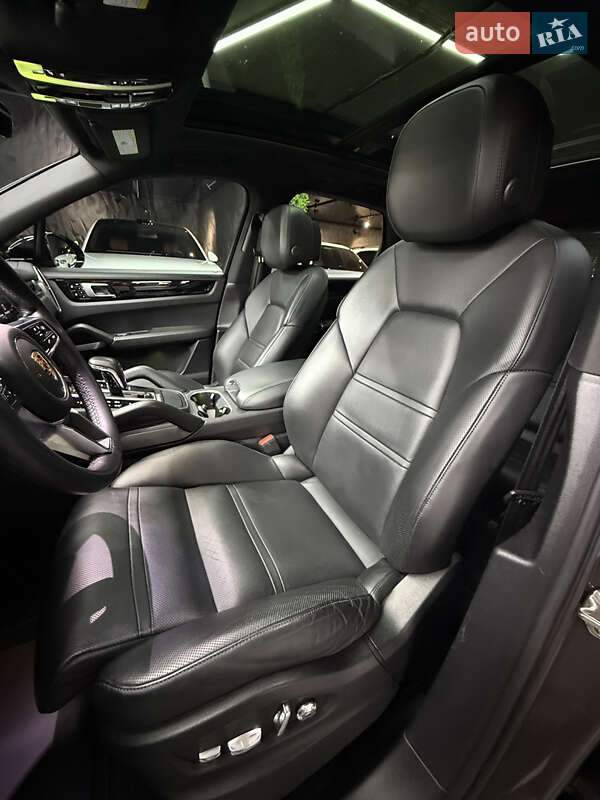 Porsche Cayenne 2019