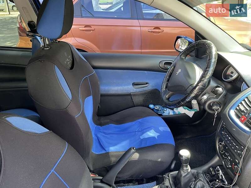 Peugeot 206 2011