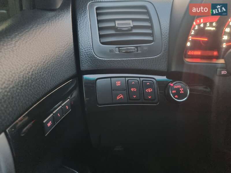Kia Mohave 2012