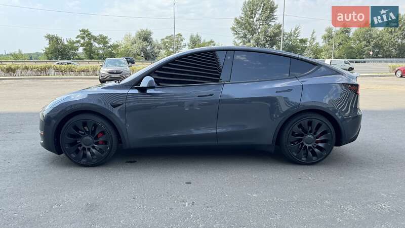 Tesla-1