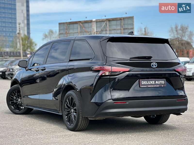 Toyota Sienna 2022