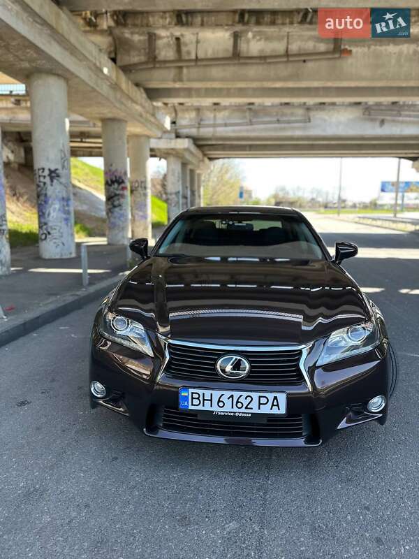Lexus-3