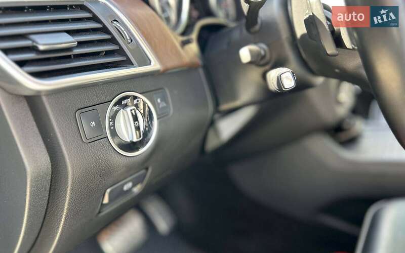 Mercedes-Benz M-Class 2012