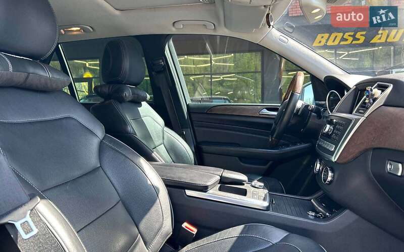 Mercedes-Benz M-Class 2012