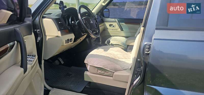 Mitsubishi Pajero Wagon 2007