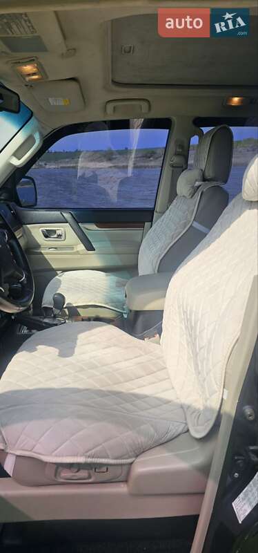 Mitsubishi Pajero Wagon 2007