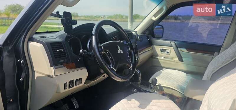 Mitsubishi Pajero Wagon 2007