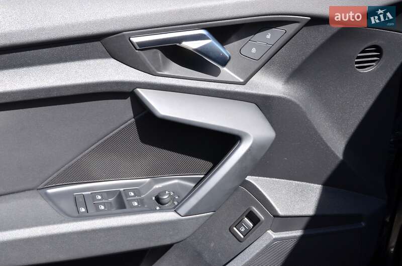 Audi-42