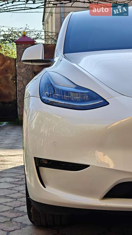 Tesla-3