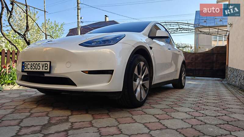 Tesla-8