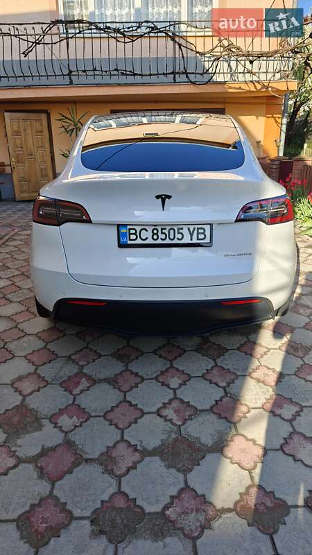 Tesla-10