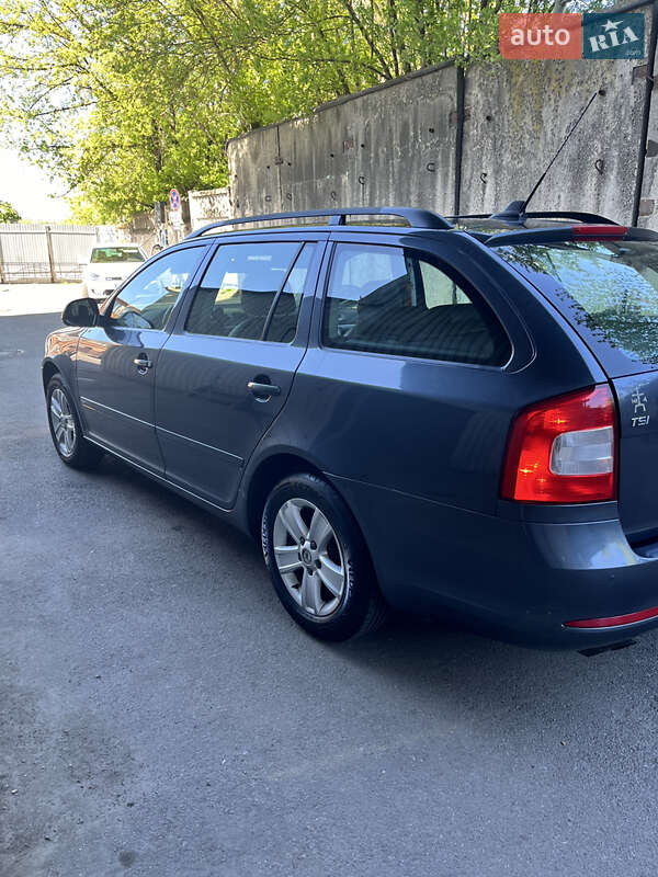 Skoda-36