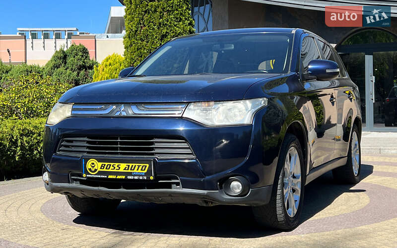 Mitsubishi Outlander 2013