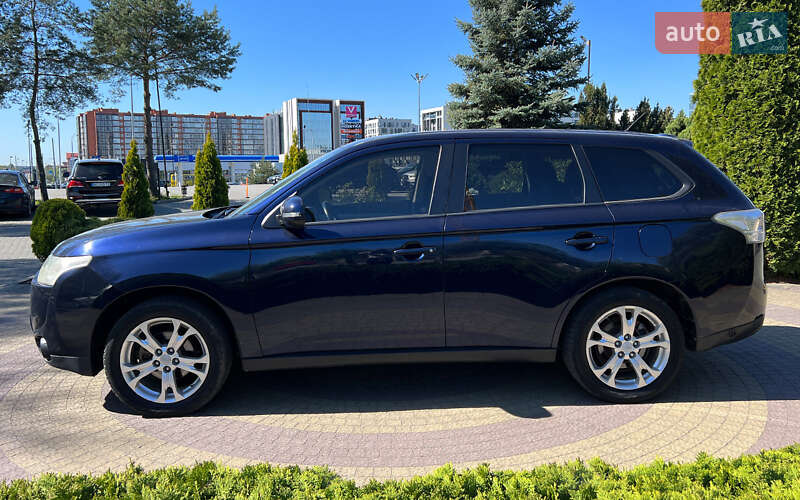 Mitsubishi Outlander 2013