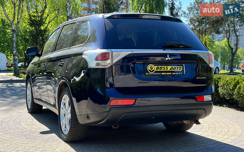 Mitsubishi Outlander 2013