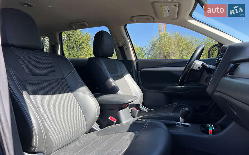 Mitsubishi Outlander 2013