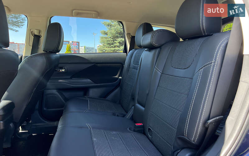 Mitsubishi Outlander 2013