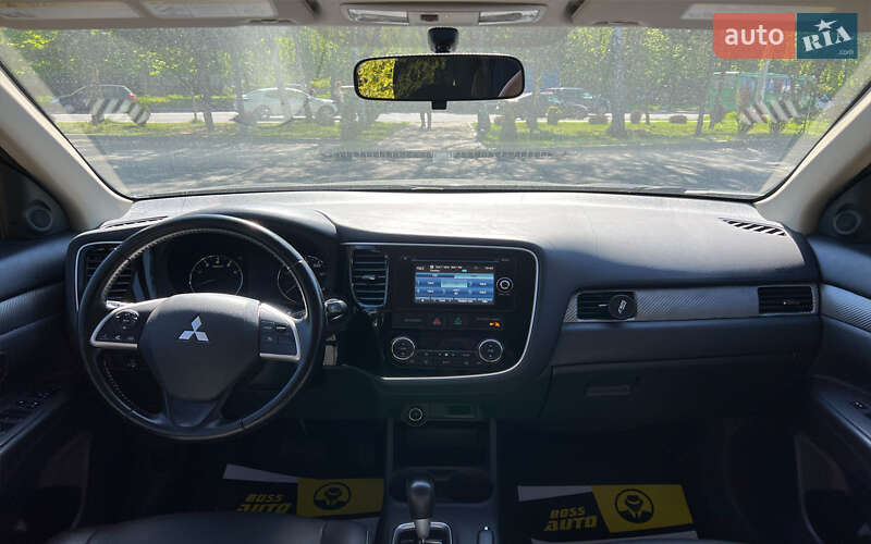 Mitsubishi Outlander 2013