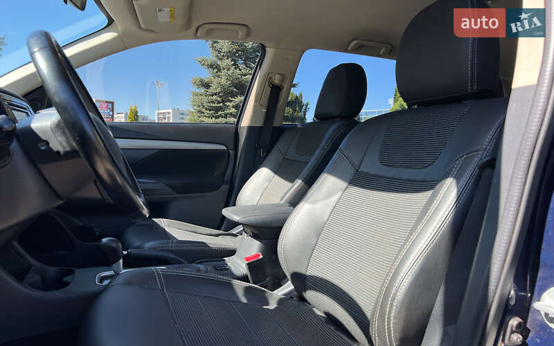 Mitsubishi Outlander 2013