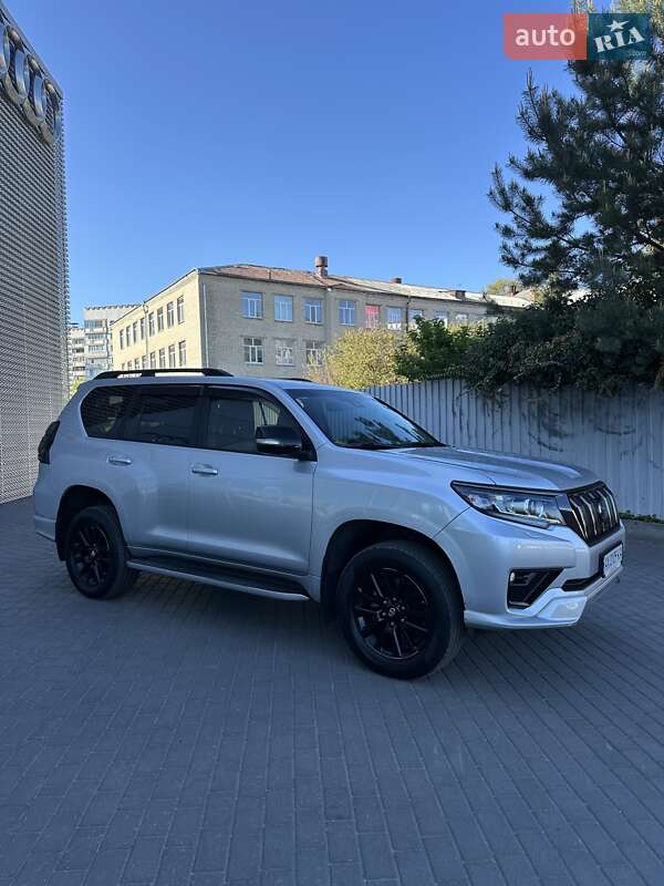Toyota Land Cruiser Prado 2020