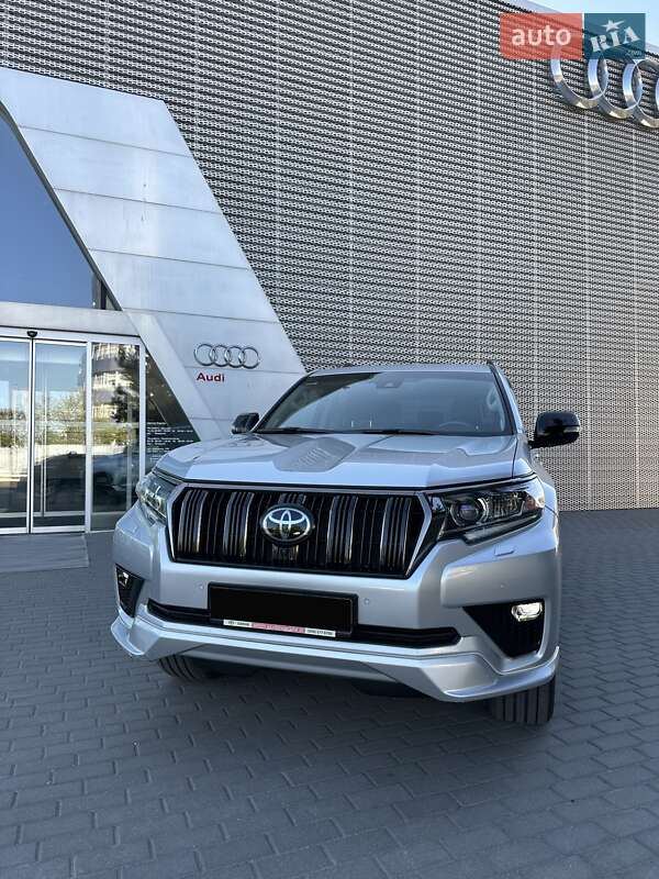 Toyota Land Cruiser Prado 2020