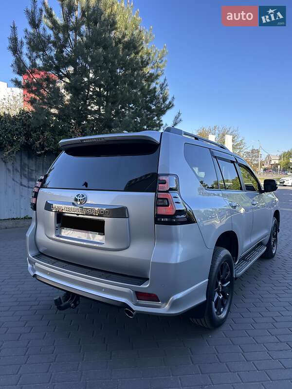 Toyota Land Cruiser Prado 2020