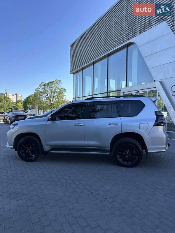 Toyota Land Cruiser Prado 2020