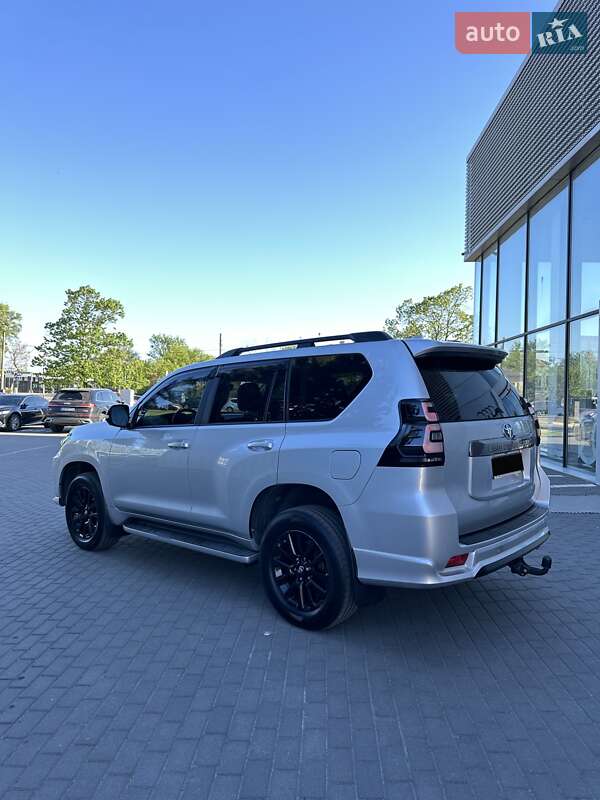 Toyota Land Cruiser Prado 2020