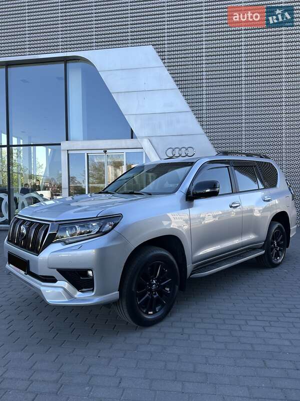 Toyota Land Cruiser Prado 2020