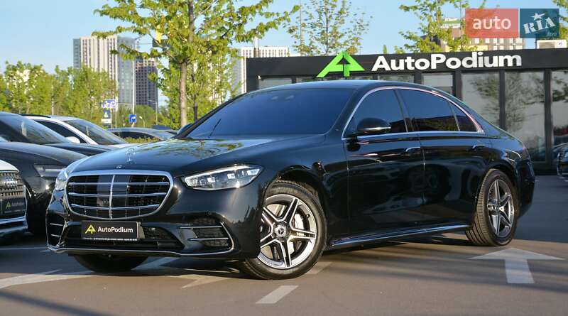 Mercedes-Benz-54