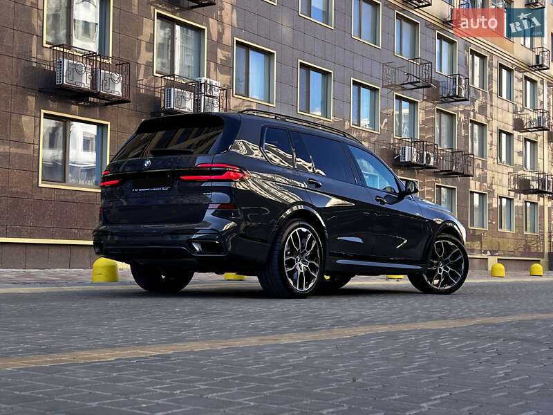 BMW X7 2024