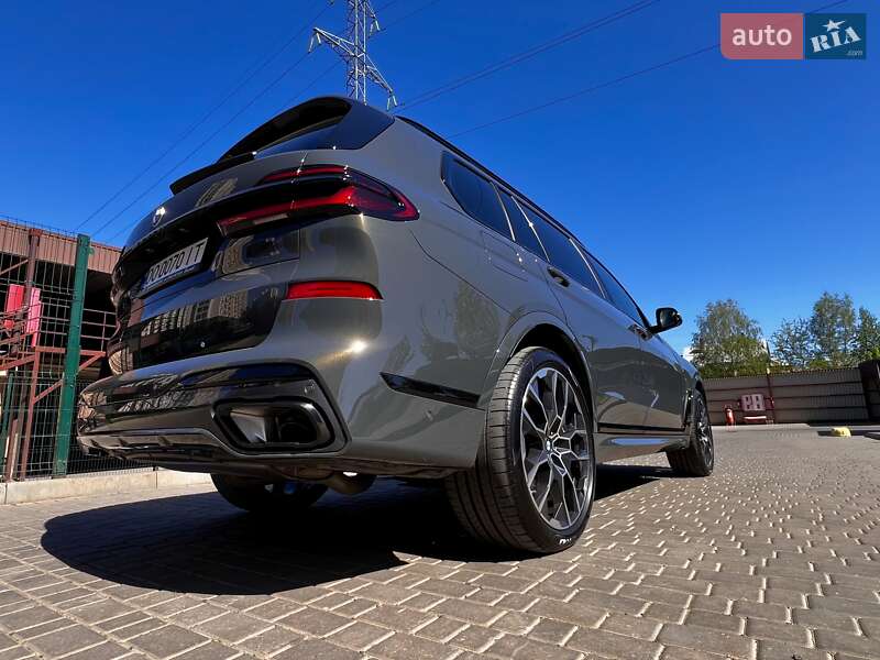BMW X7 2024