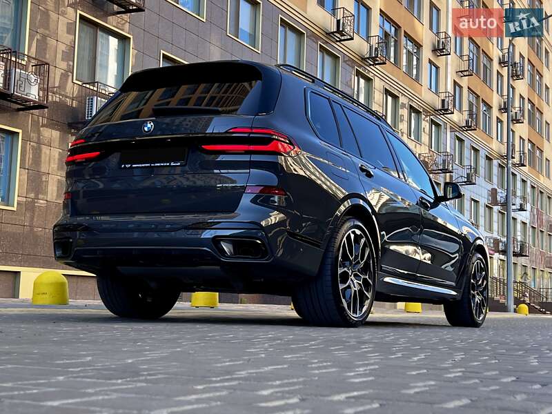 BMW X7 2024