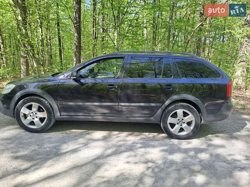 Skoda Octavia Scout 2011