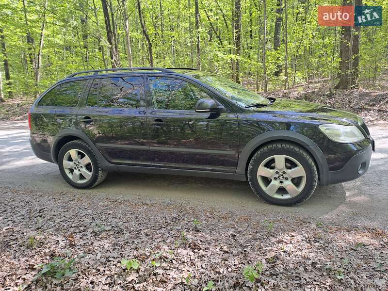 Skoda Octavia Scout 2011