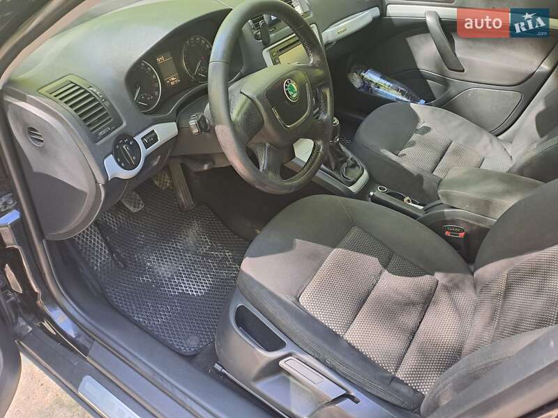 Skoda Octavia Scout 2011