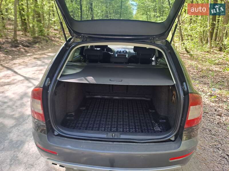 Skoda Octavia Scout 2011