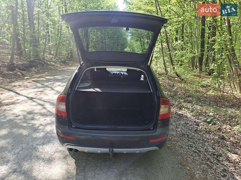 Skoda Octavia Scout 2011