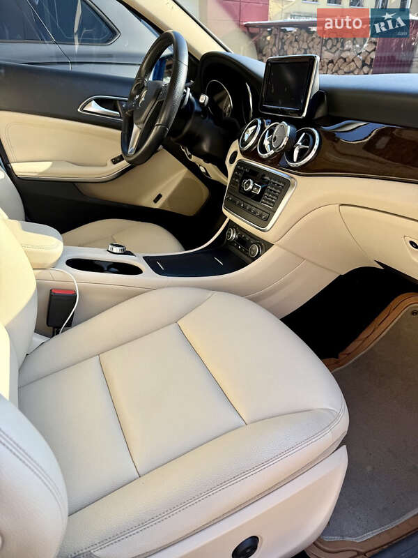 Mercedes-Benz GLA-Class 2014