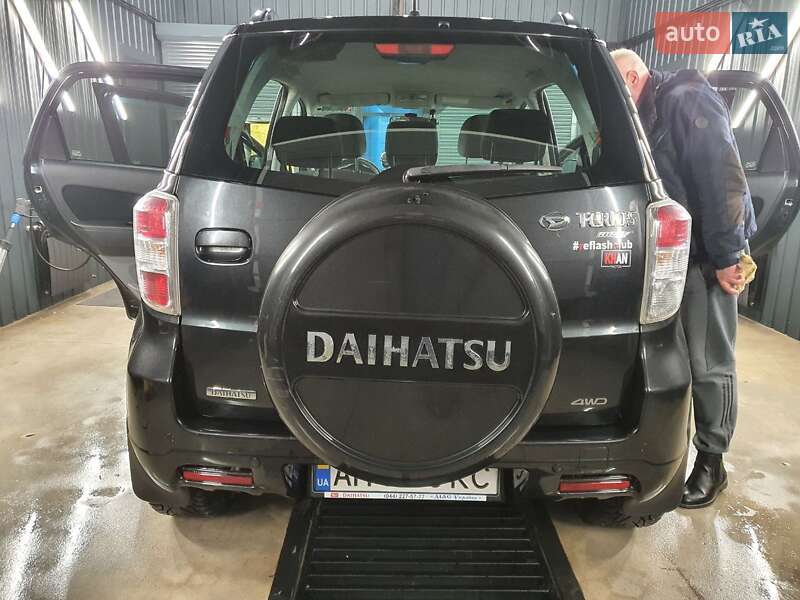 Daihatsu-10