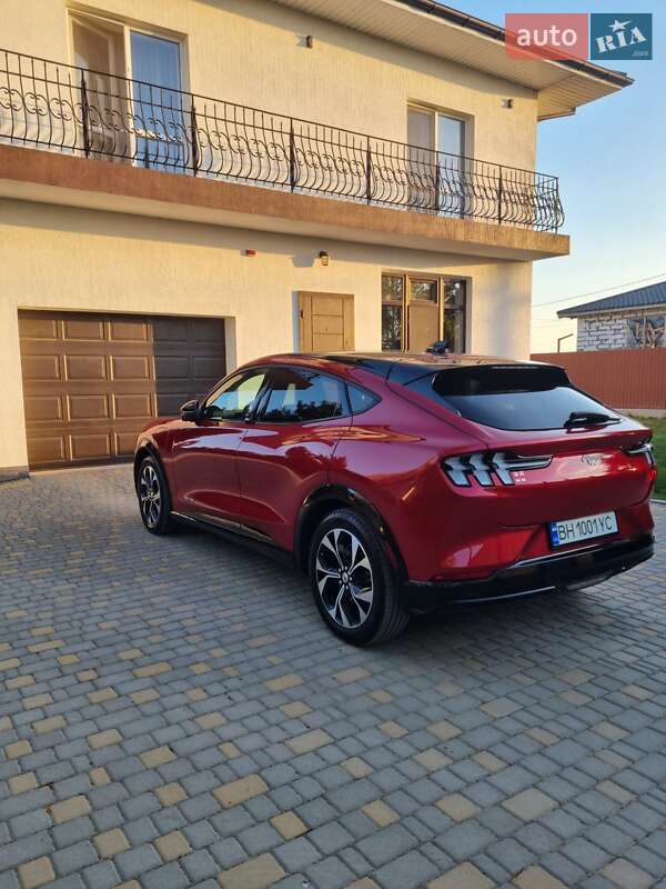 Ford Mustang Mach-E 2022