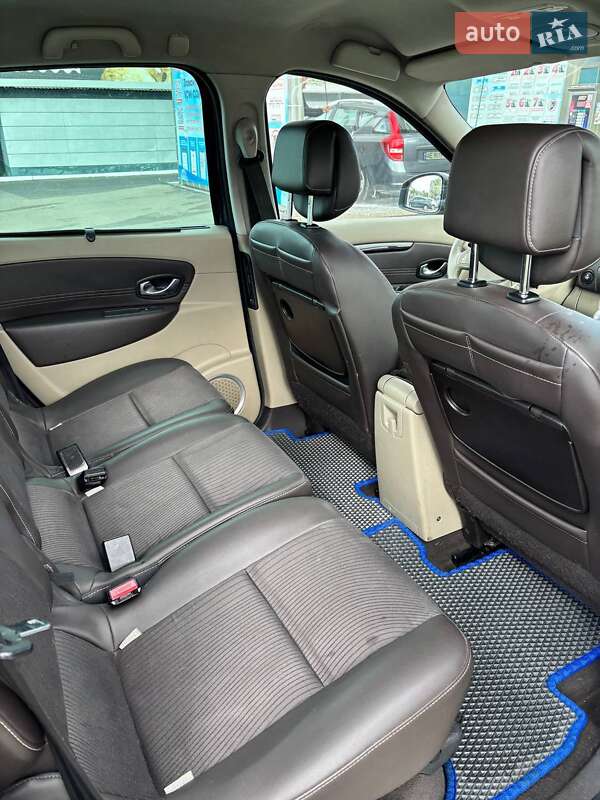 Renault Megane Scenic 2010