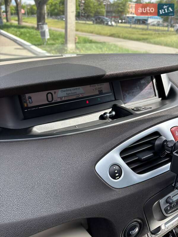 Renault Megane Scenic 2010