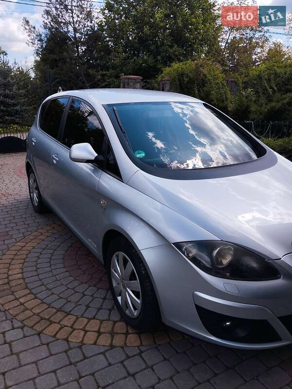 SEAT-10