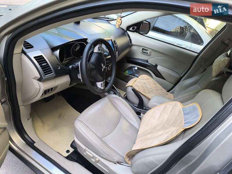 Mitsubishi Outlander 2007